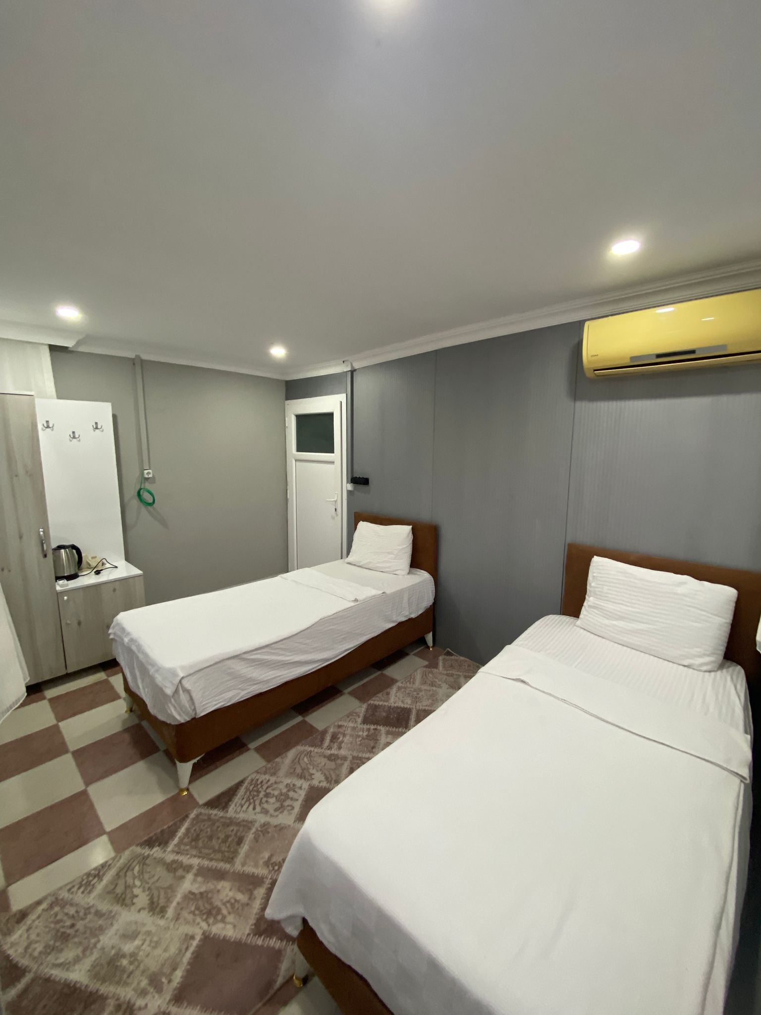 Antalya Kepez Çatı Çift Single Oda Görsel 2